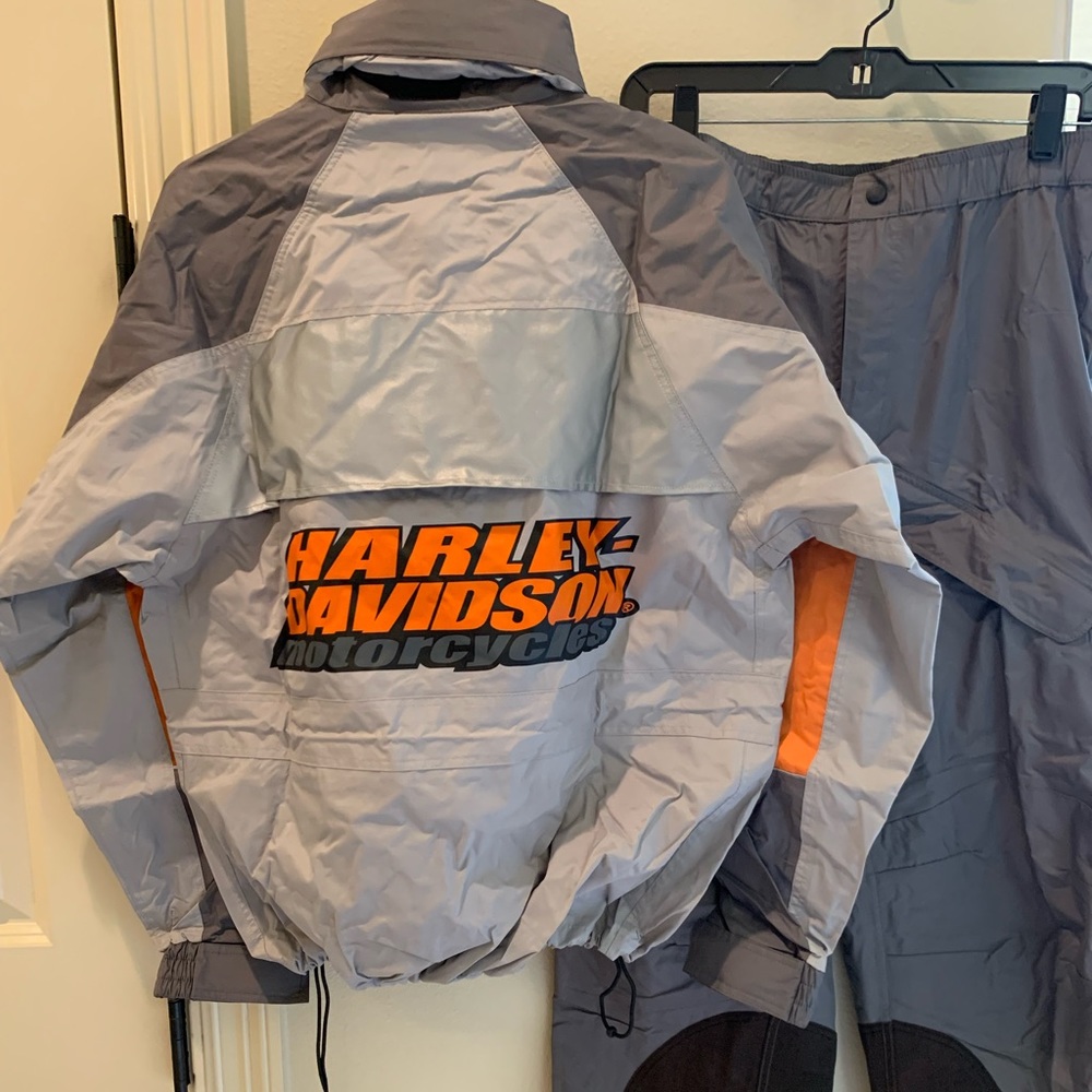 Women’s Harley Davidson Rain Suit| XS| never worn